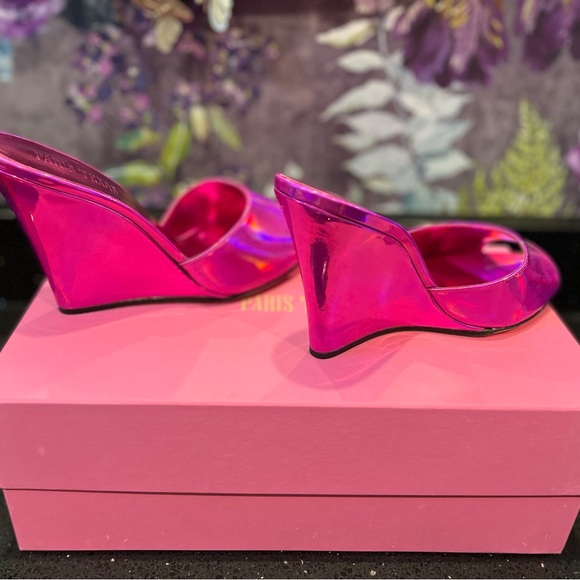 ✨✨NWT✨✨ BARBIECORE Paris Texas Prisma Fuchsia mules - Picture 2 of 8